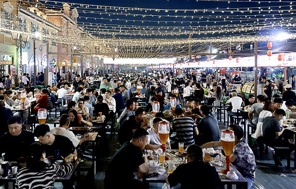 文旅开启“夜间模式” 提升城市消费潜力