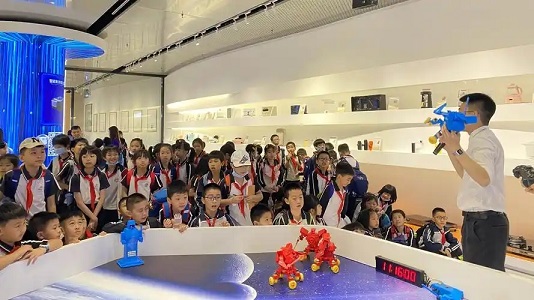 工厂游火热折射中国制造之变